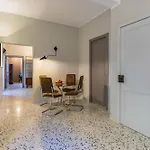 شقة Stylish Retro *