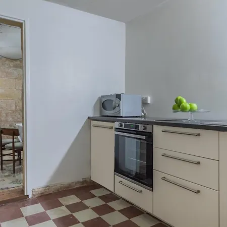 Appartamento Stylish Retro Floriana