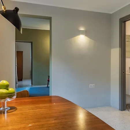 Stylish Retro Apartment *