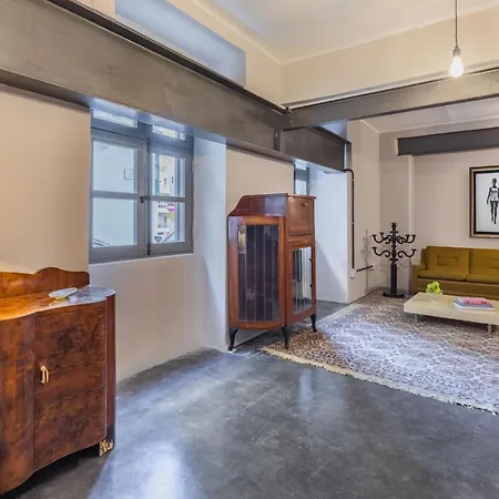 Апартаменты Stylish Retro Флориана